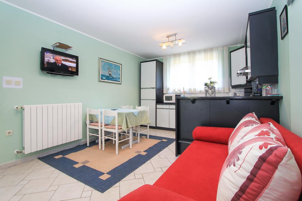 Apartments Silvia Poreč Buitenkant foto